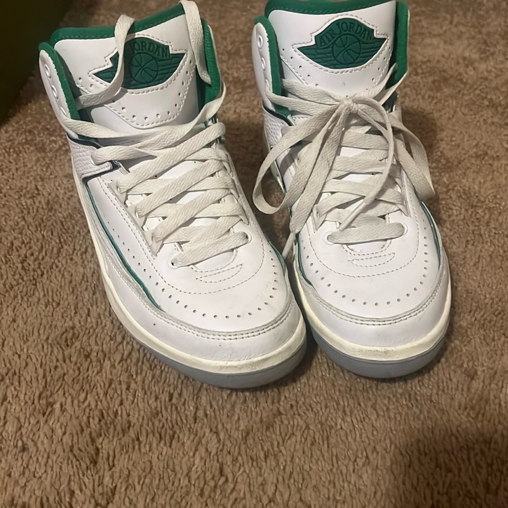 Kids Jordan 2